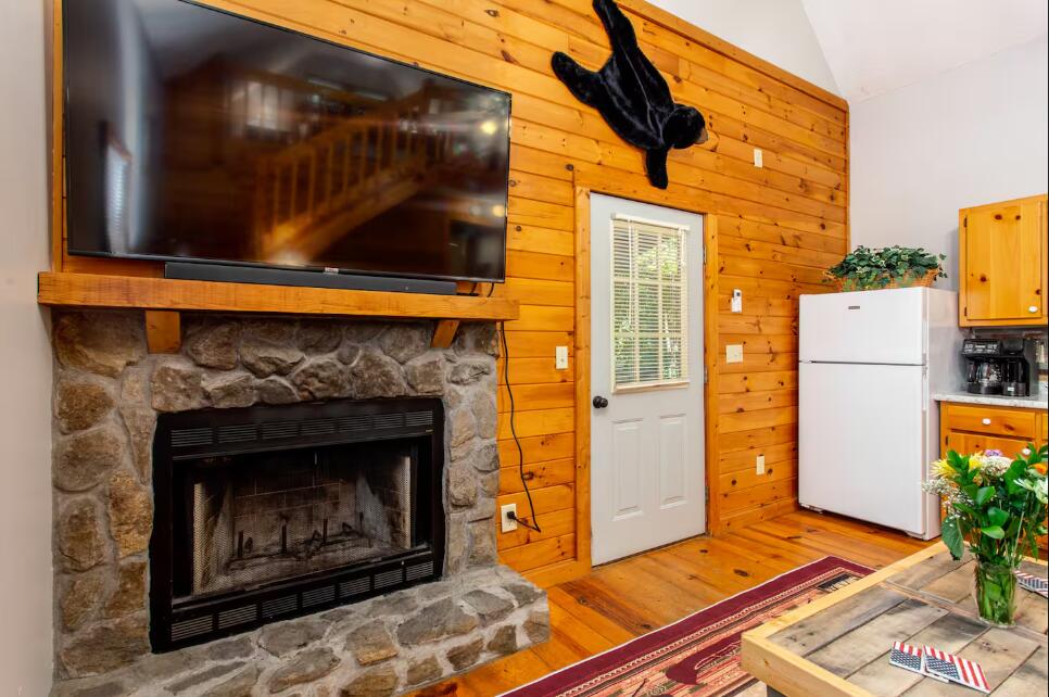 27 Tillman Terrace Property Photo 4