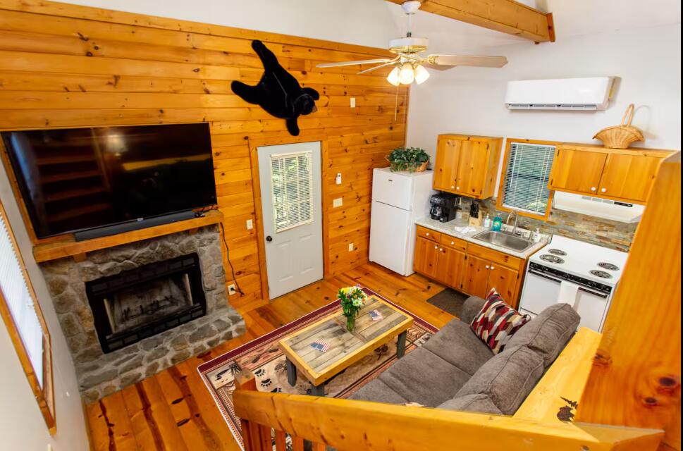 27 Tillman Terrace Property Photo 8