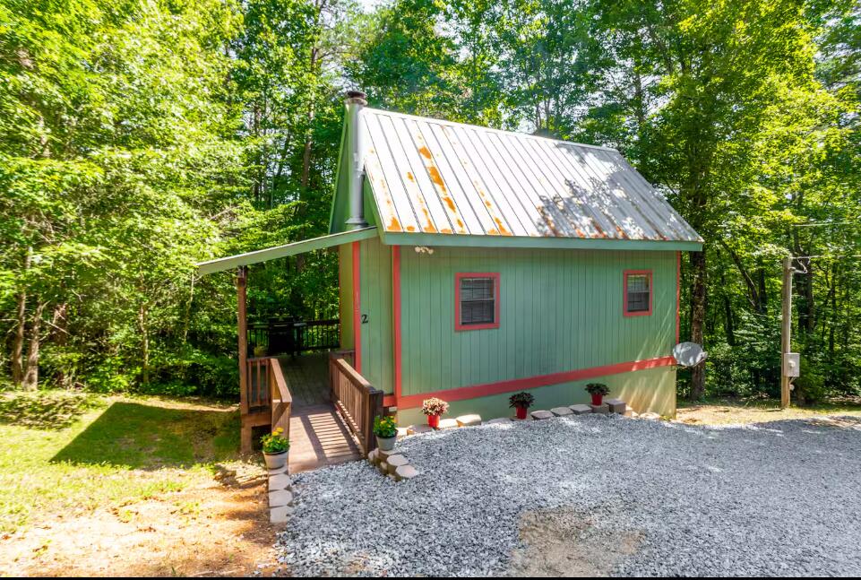 27 Tillman Terrace Property Photo 10