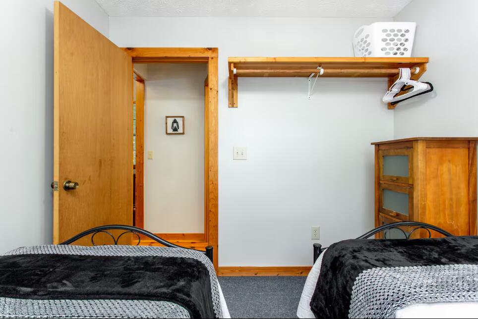 27 Tillman Terrace Property Photo 22