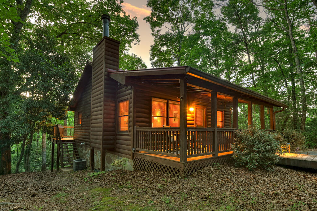 932 Granny Branch Property Photo 3