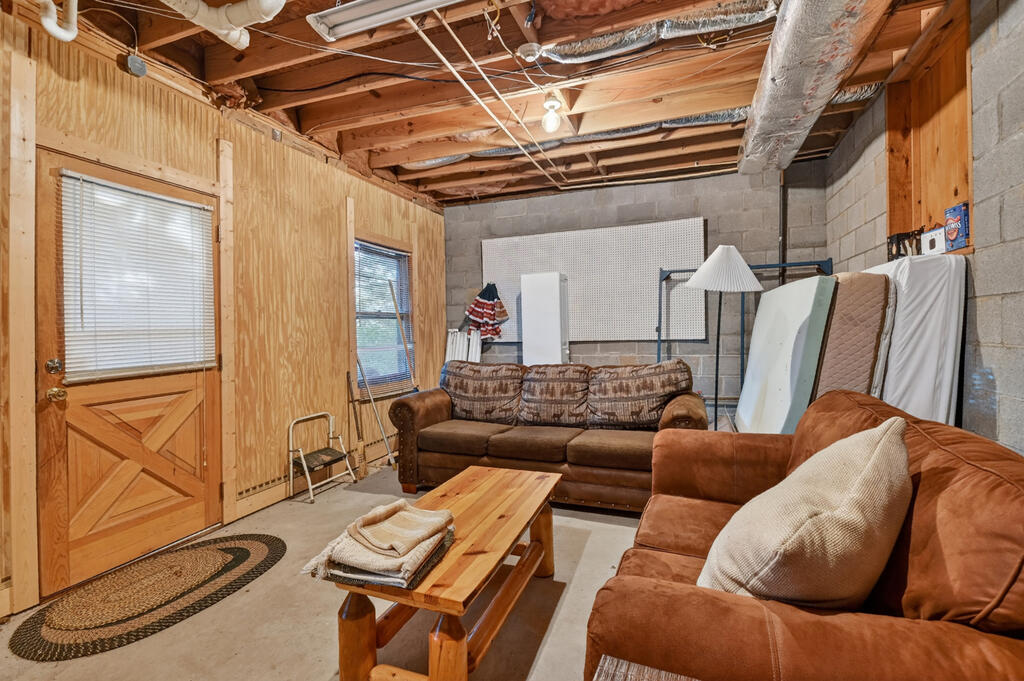 932 Granny Branch Property Photo 39