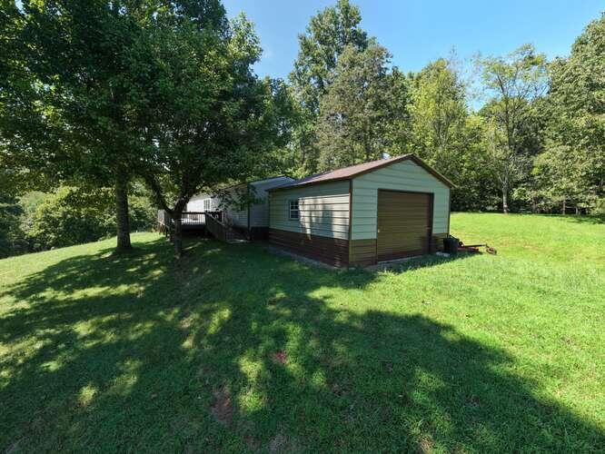 1484 Floyd Stalcup Road Property Photo 3