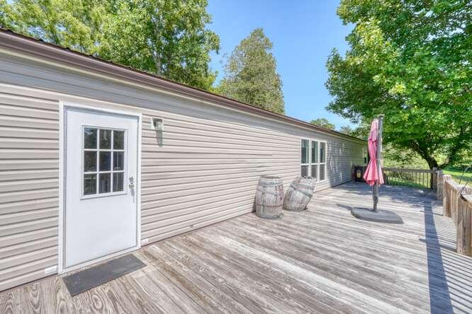1484 Floyd Stalcup Road Property Photo 6