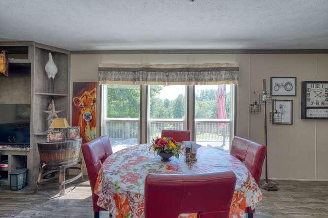 1484 Floyd Stalcup Road Property Photo 11