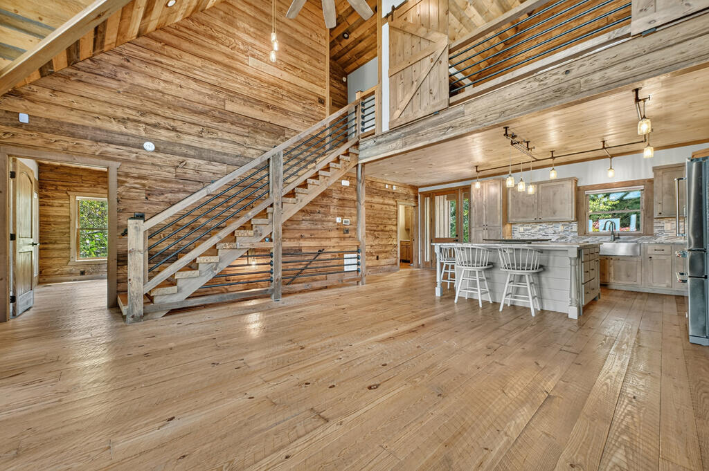 320 Amber Ridge Property Photo 11