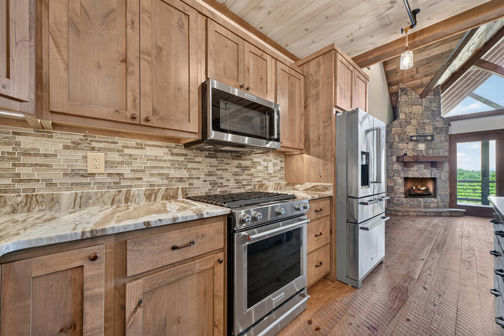 320 Amber Ridge Property Photo 15