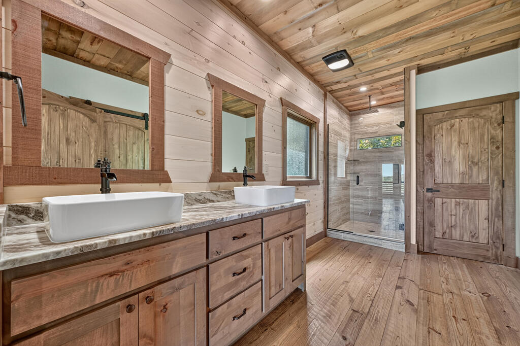 320 Amber Ridge Property Photo 26