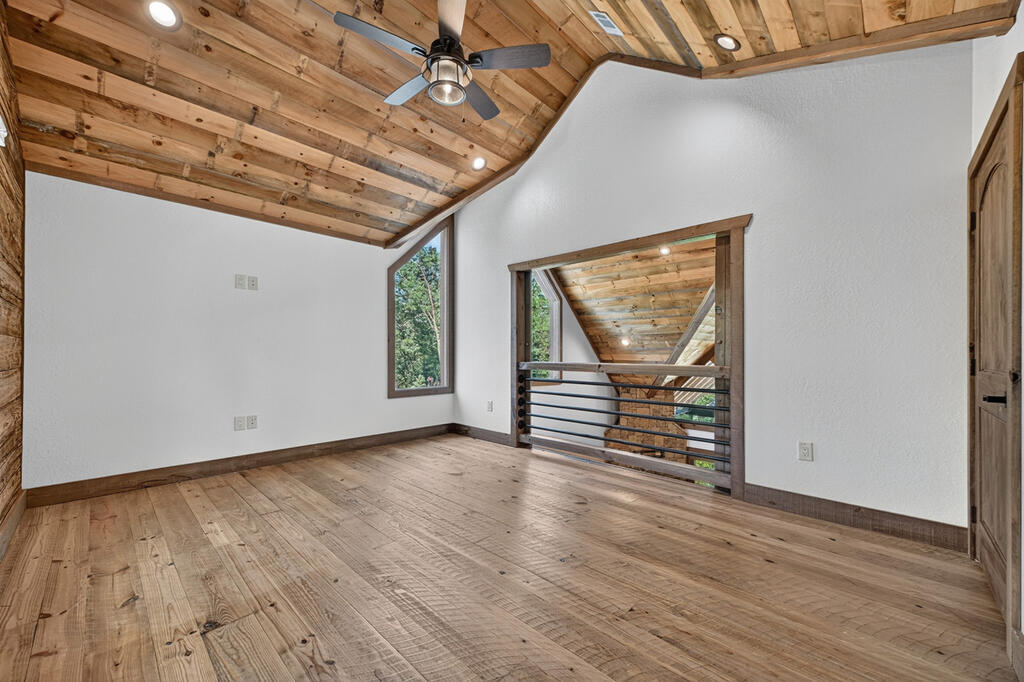 320 Amber Ridge Property Photo 29