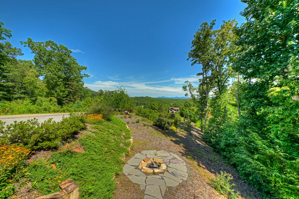 320 Amber Ridge Property Photo 39