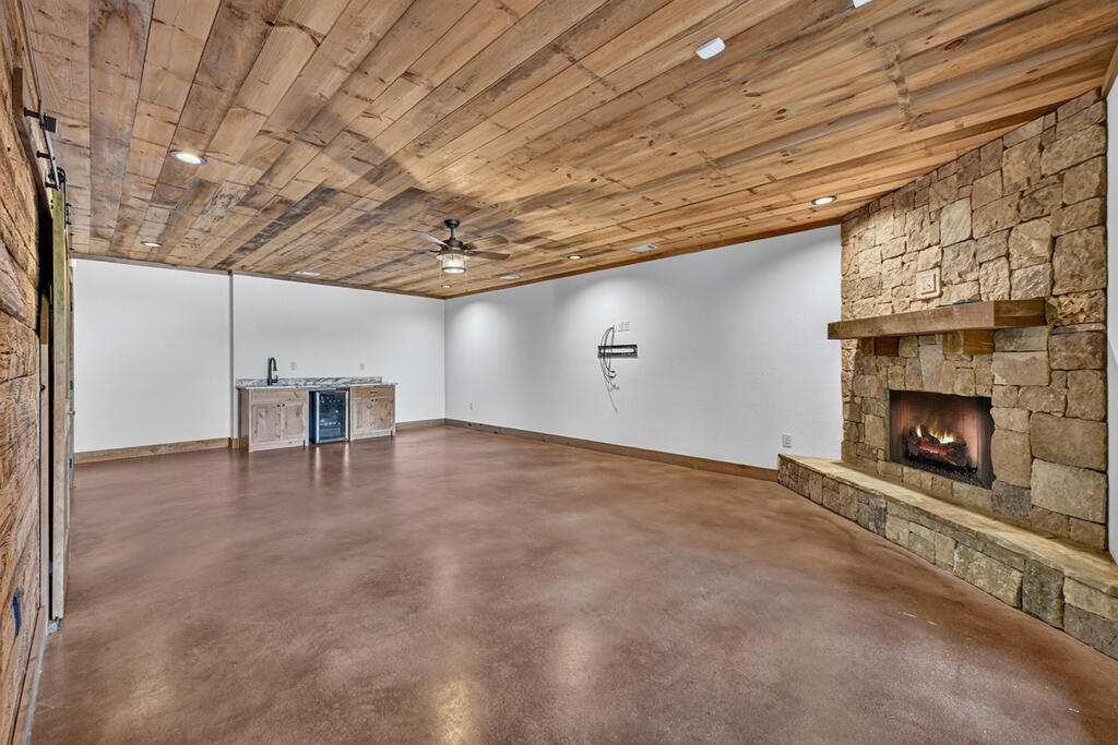 320 Amber Ridge Property Photo 40