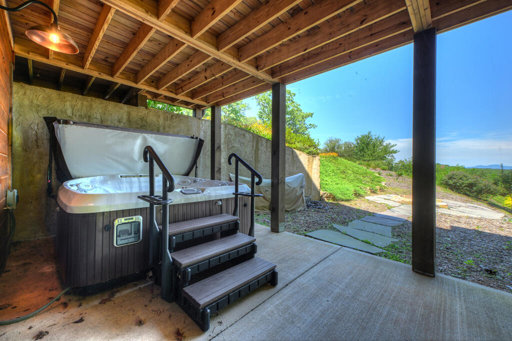 320 Amber Ridge Property Photo 46