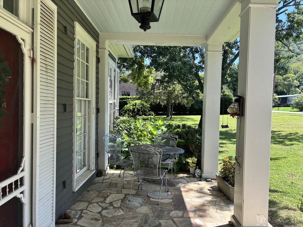 55 Aquone Road Property Photo 3