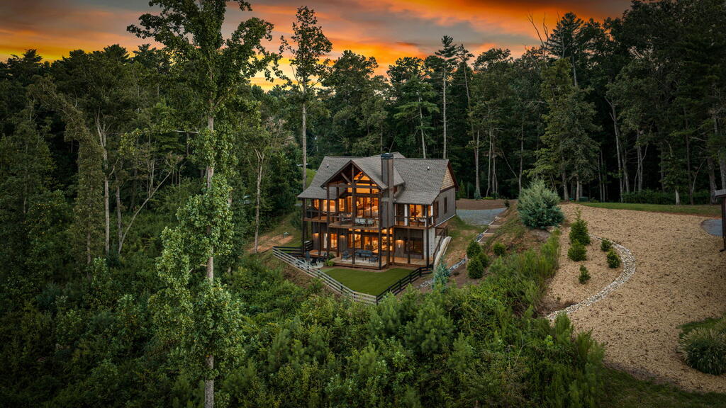 107 Fish Tale Cove Property Photo 9
