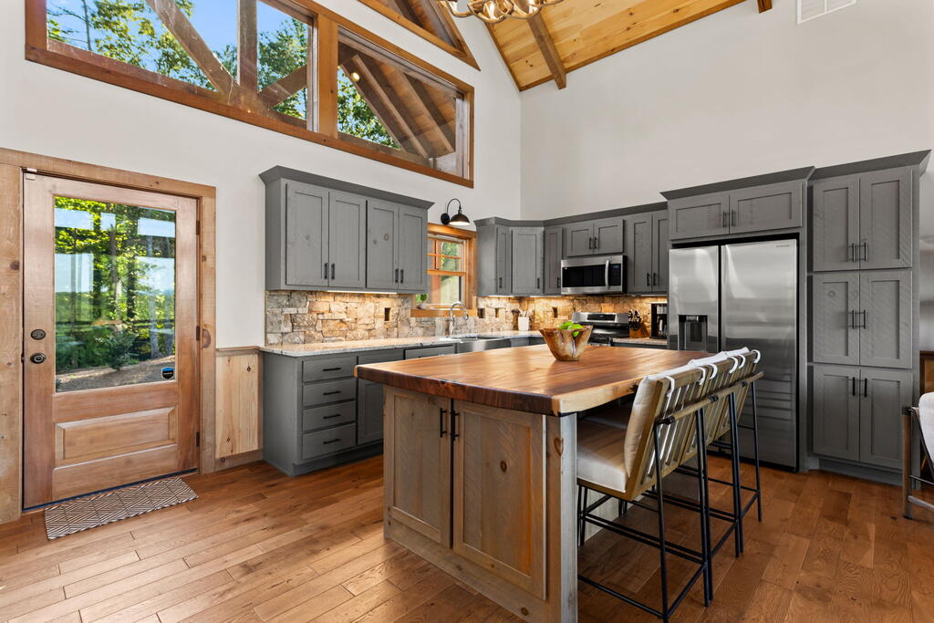 107 Fish Tale Cove Property Photo 14