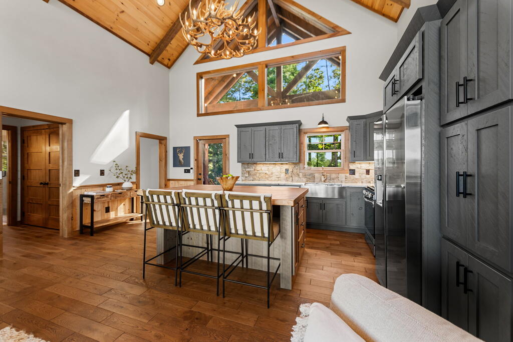 107 Fish Tale Cove Property Photo 15