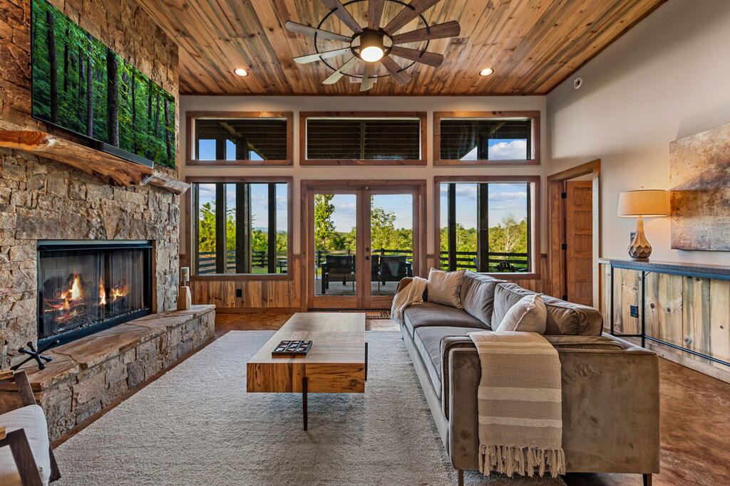107 Fish Tale Cove Property Photo 39