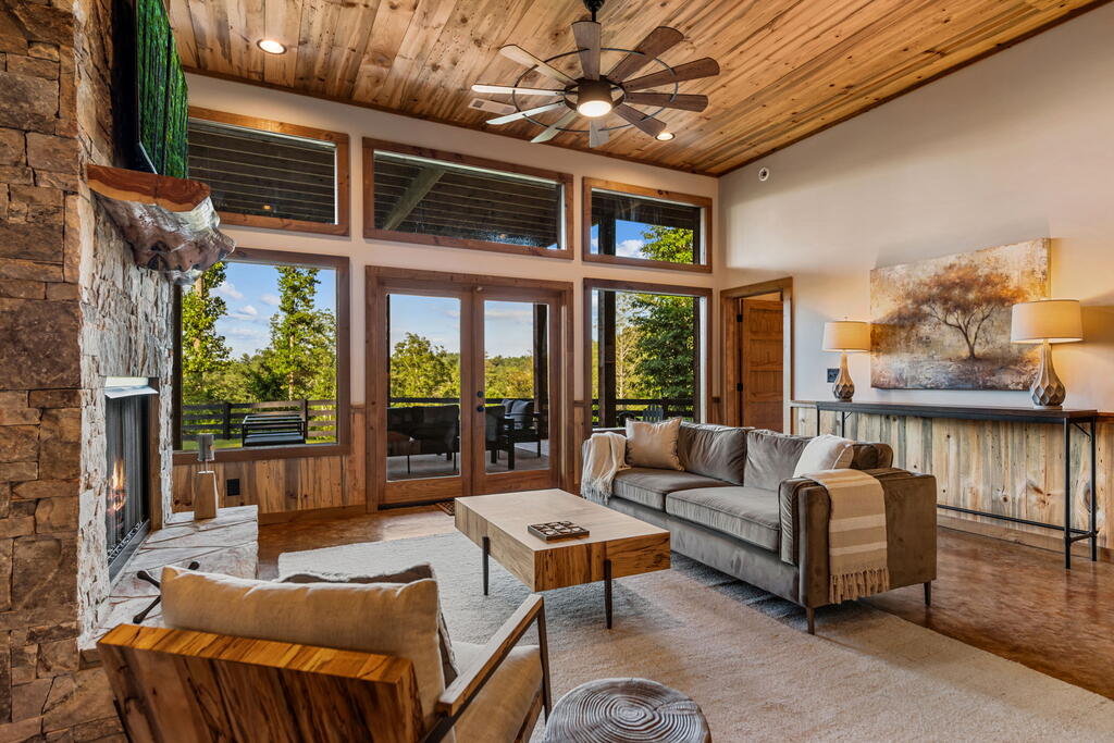 107 Fish Tale Cove Property Photo 40