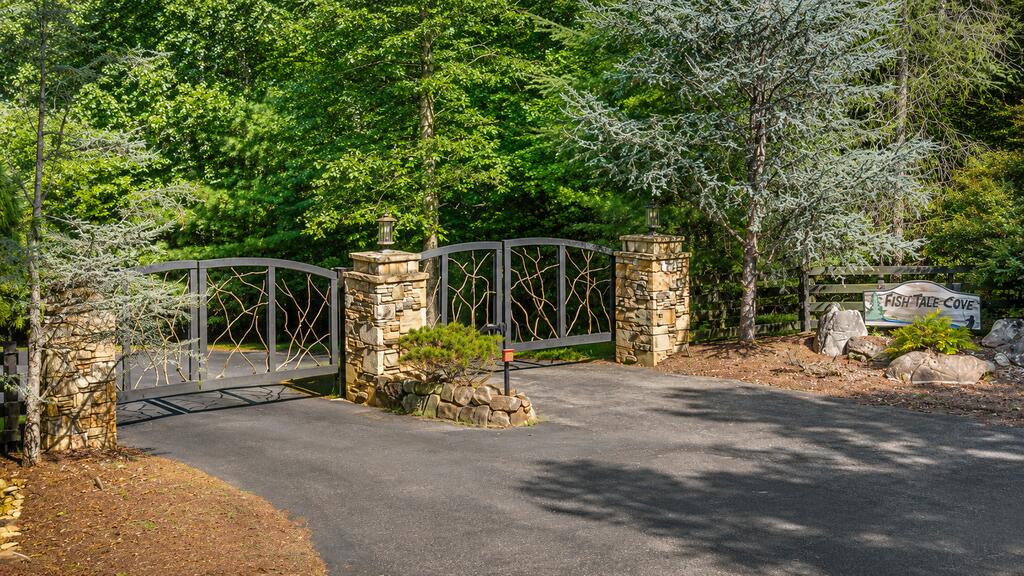 107 Fish Tale Cove Property Photo 68