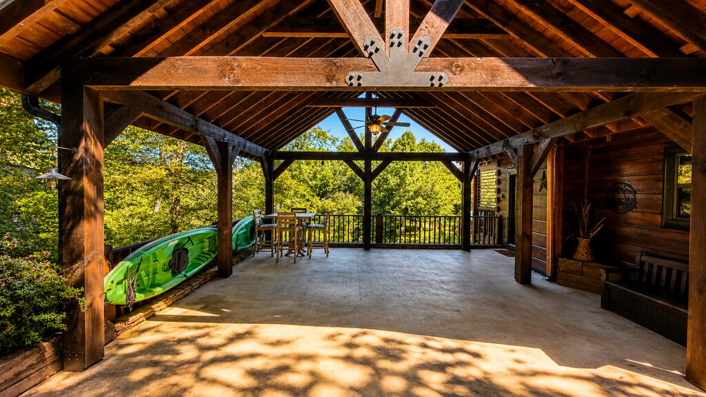65 Running Waters Trail Property Photo 37