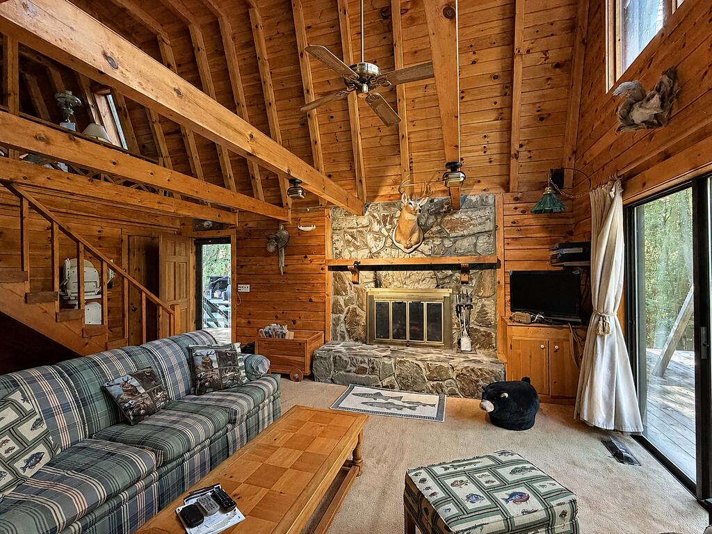 10 Fightingtown Drive Property Photo 6