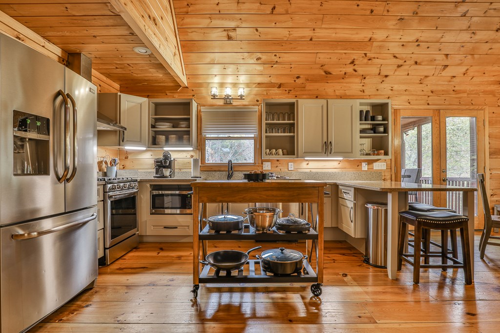 178 Novena Court Property Photo 17