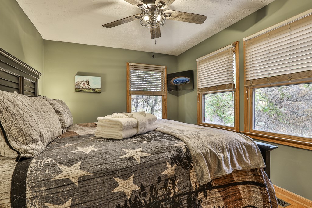 178 Novena Court Property Photo 31