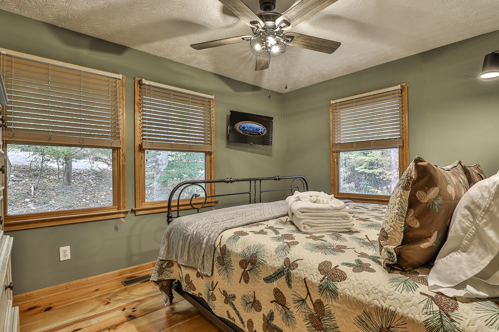 178 Novena Court Property Photo 36