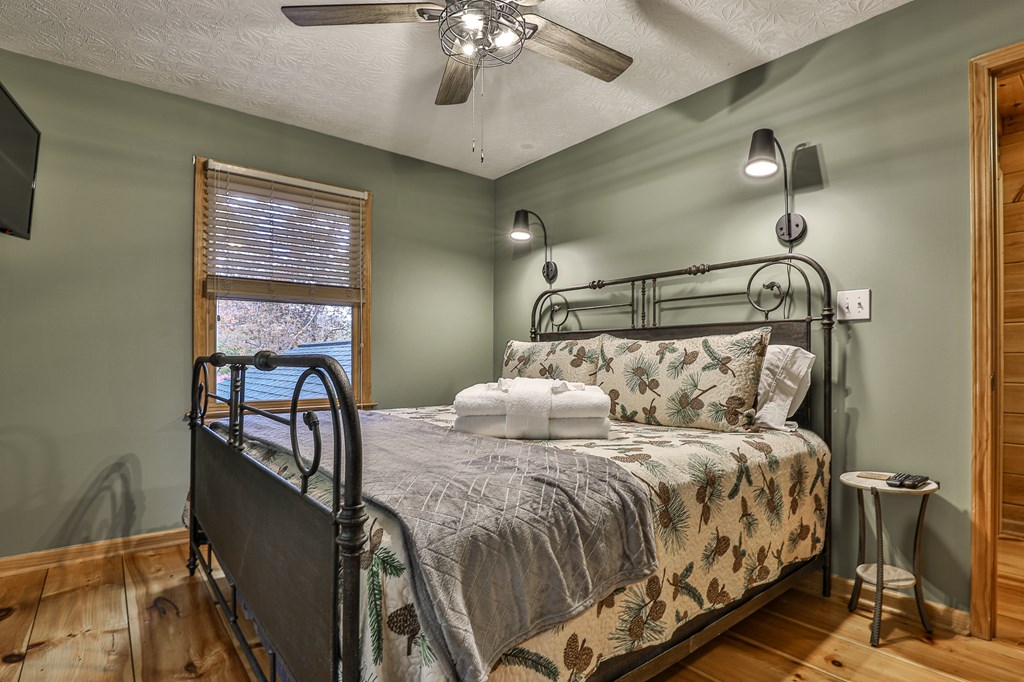 178 Novena Court Property Photo 37