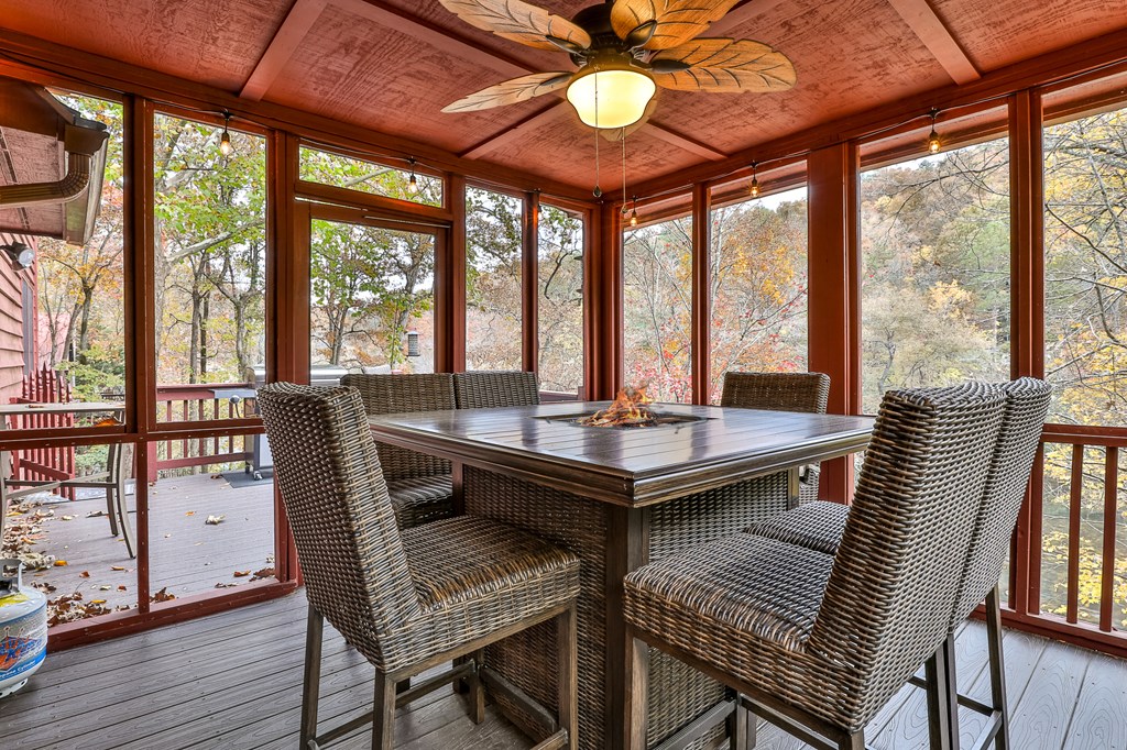 178 Novena Court Property Photo 44