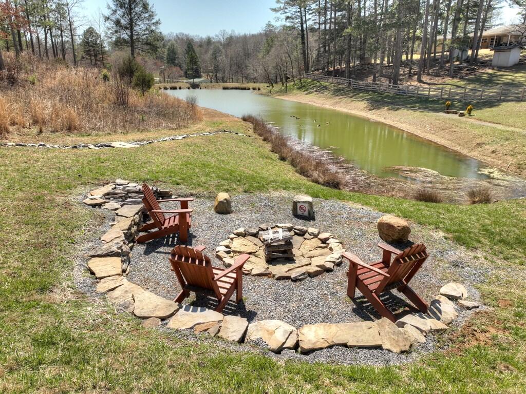 6 Arbor Creek Trail Property Photo 4