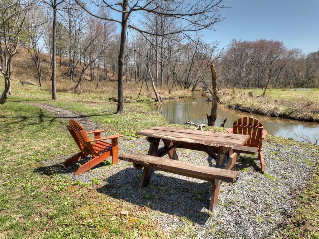 6 Arbor Creek Trail Property Photo 14