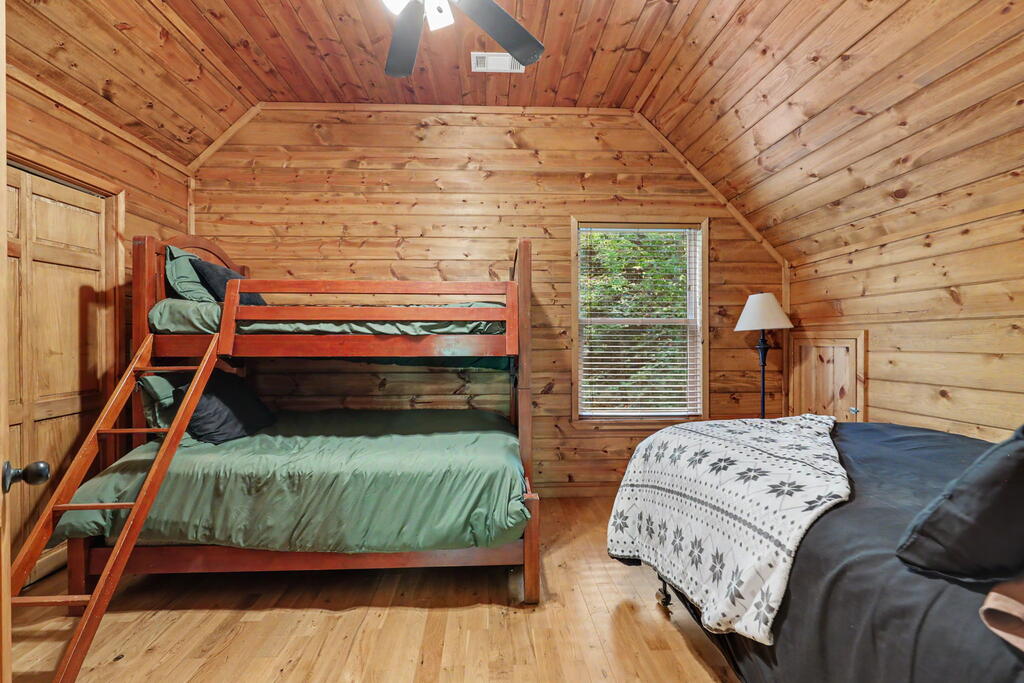 482 High Street Property Photo 26