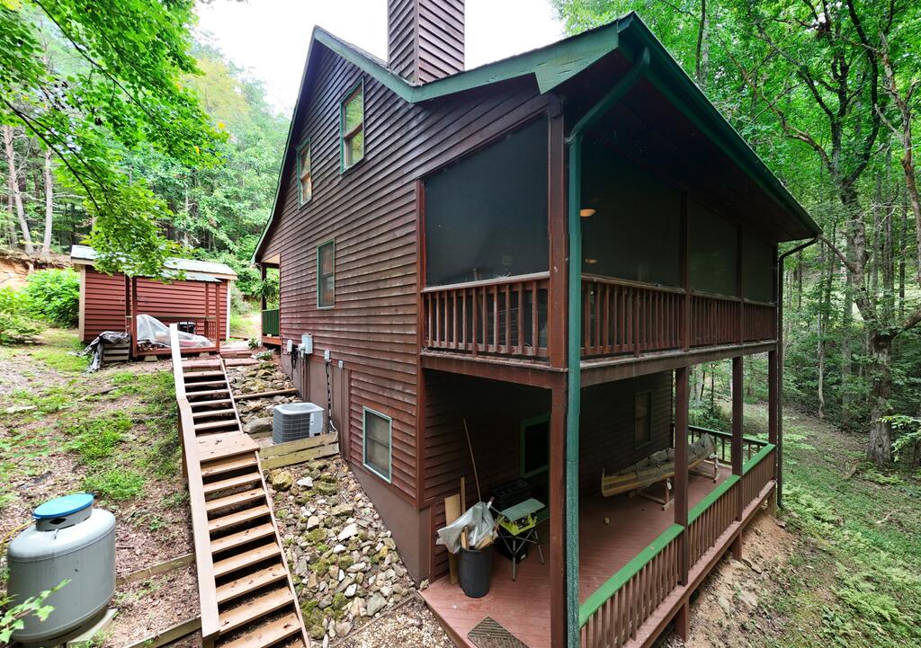 43 Melton Dr. Property Photo 4