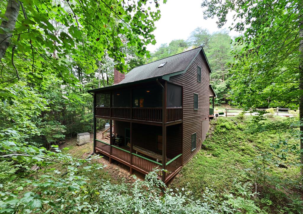 43 Melton Dr. Property Photo 5