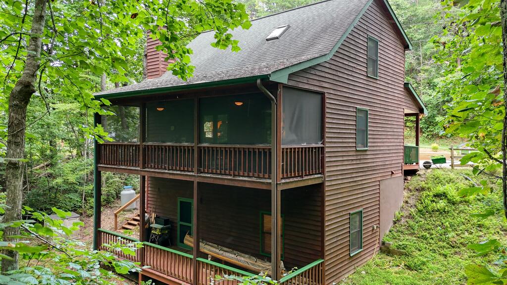 43 Melton Dr. Property Photo 6