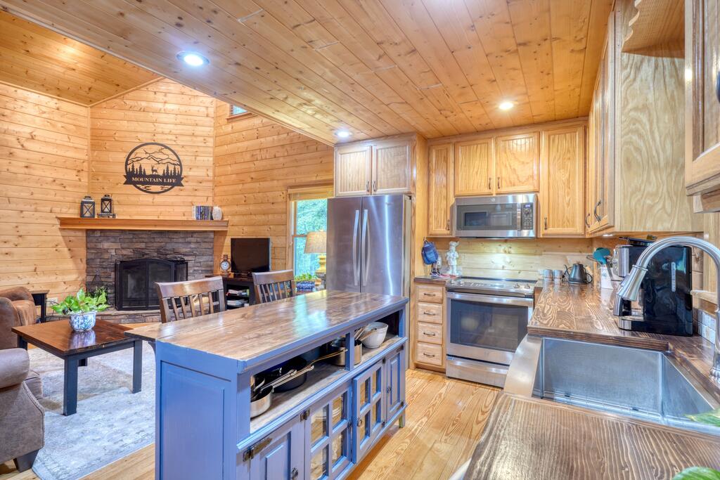 43 Melton Dr. Property Photo 15