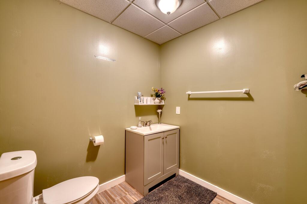 43 Melton Dr. Property Photo 36