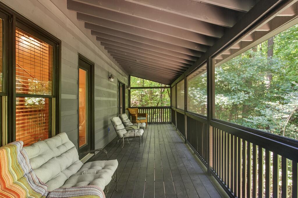 56 Robin Lake Drive Property Photo 11