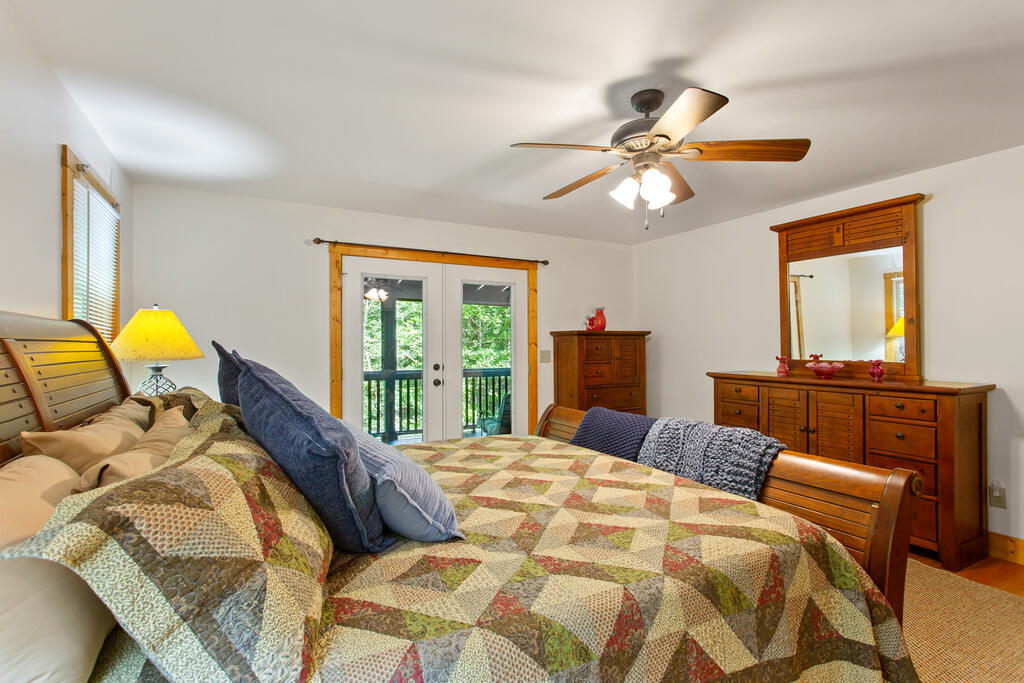 56 Robin Lake Drive Property Photo 17