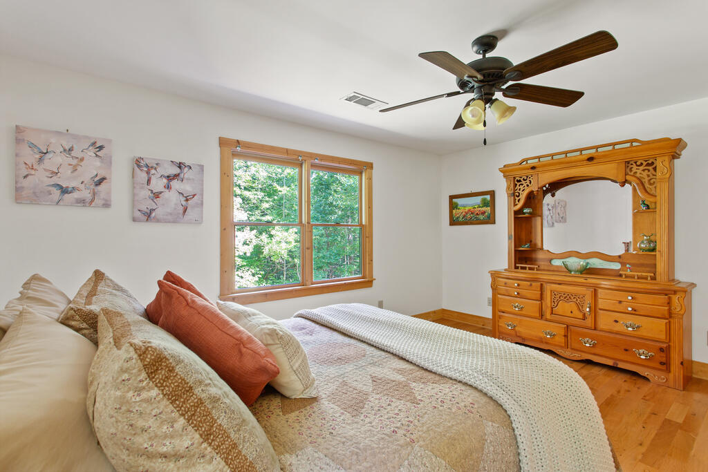 56 Robin Lake Drive Property Photo 29