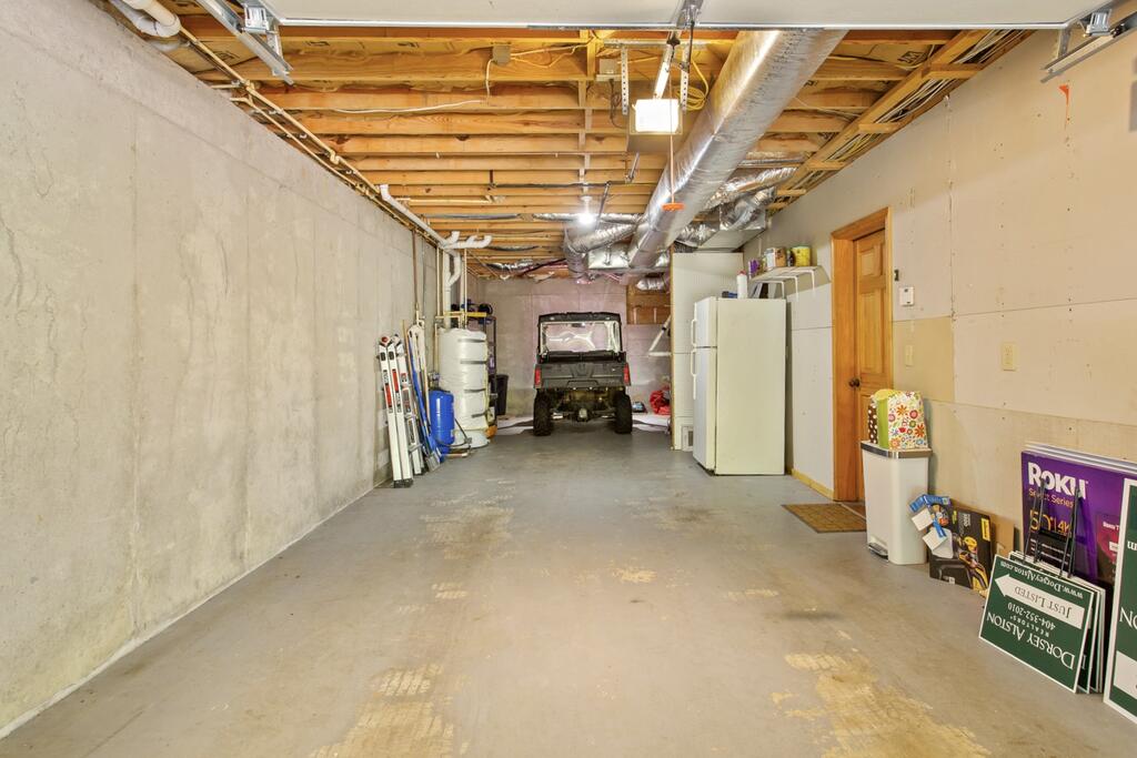 56 Robin Lake Drive Property Photo 48