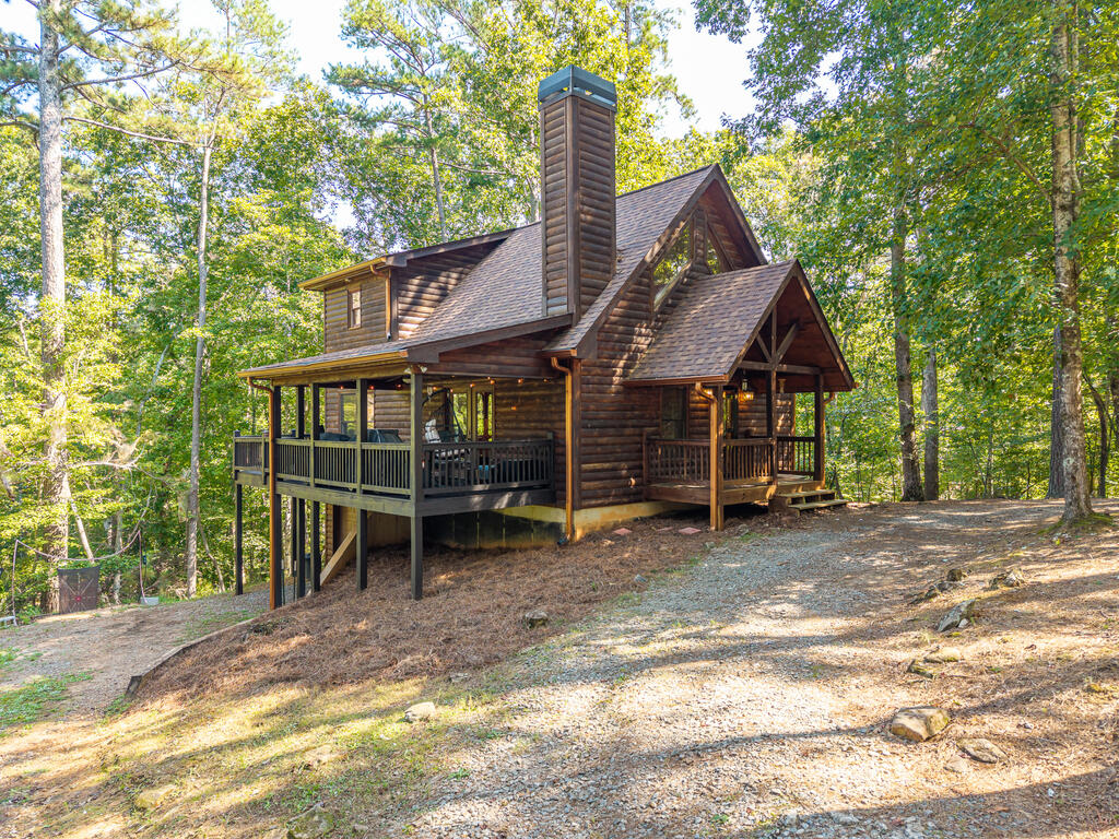 529 Newel Drive Property Photo 1