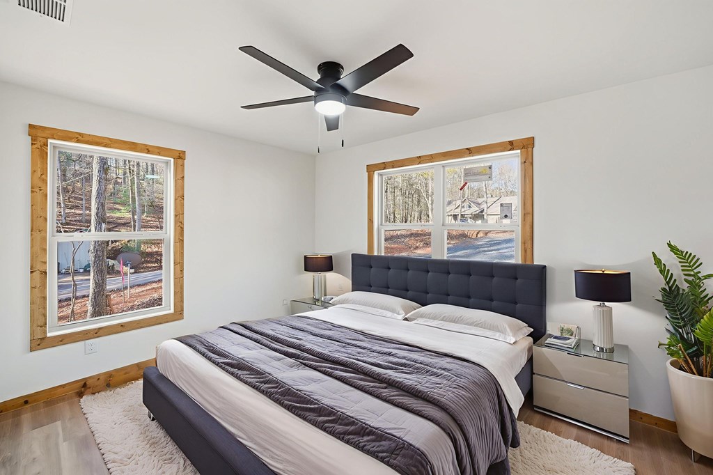 1883 Newport Drive Property Photo 13