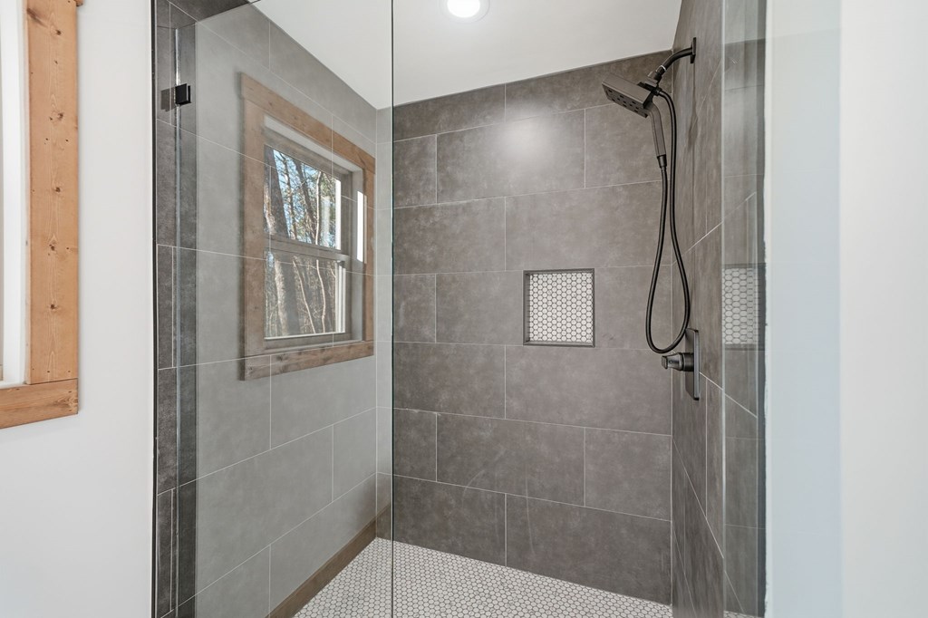 1883 Newport Drive Property Photo 19