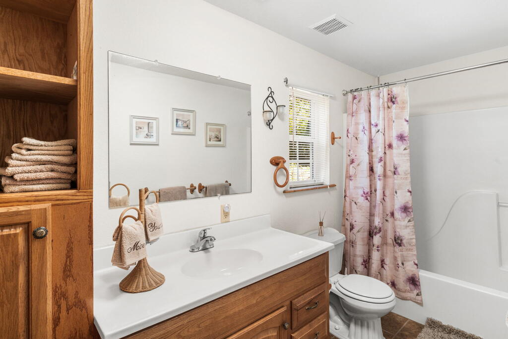 228 Longview Drive Property Photo 17
