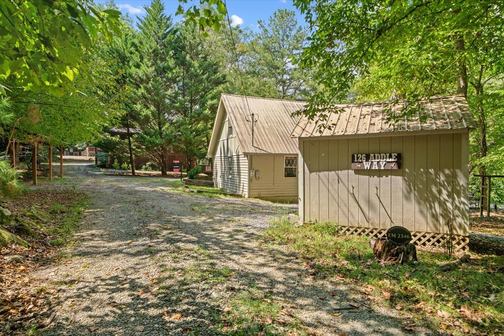 126 Addle Way Property Photo 8