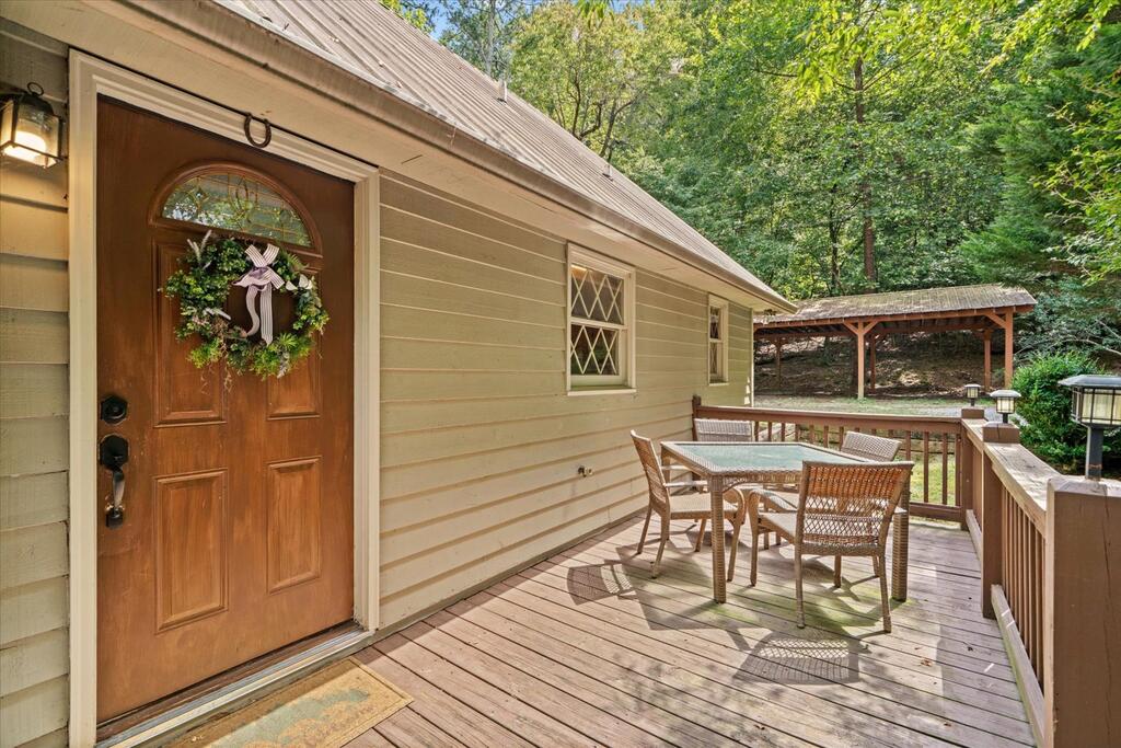 126 Addle Way Property Photo 11