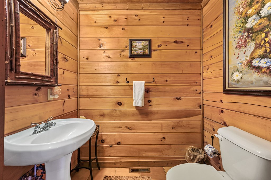 58 River Road Property Photo 9