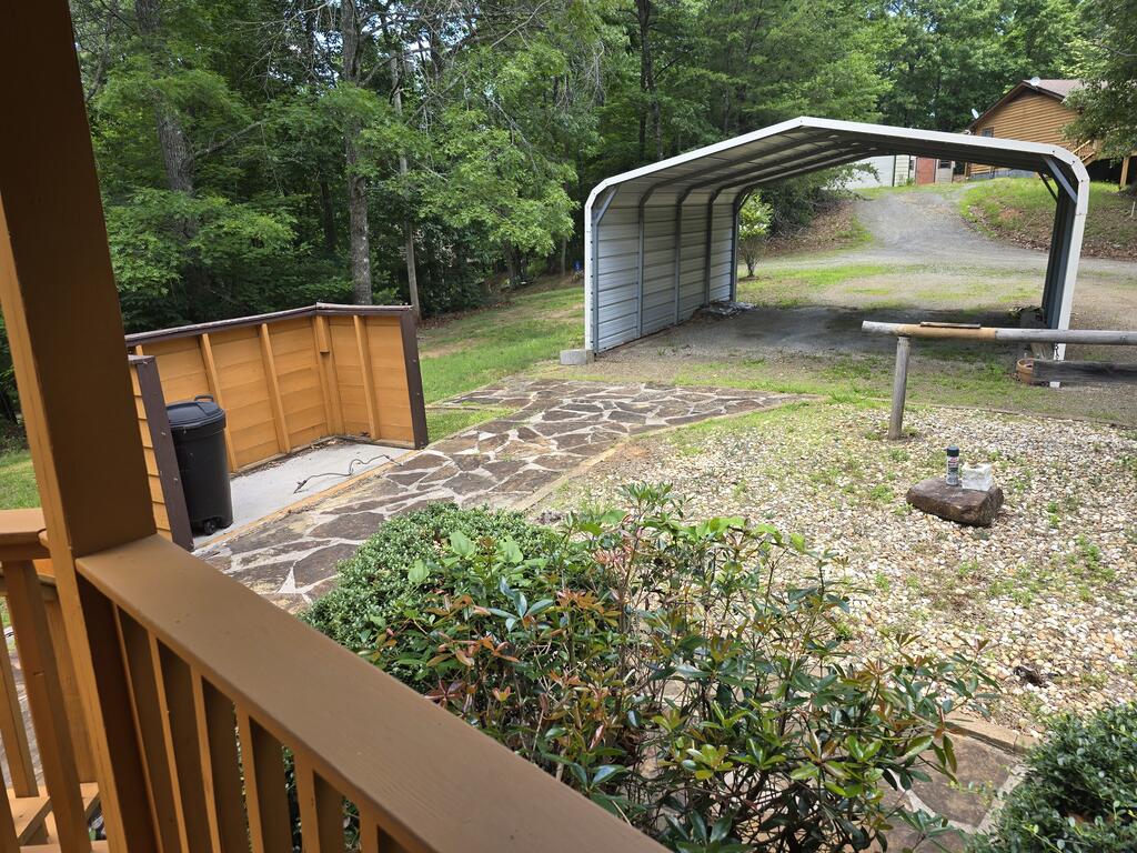 33 Fieldcrest Drive Property Photo 8